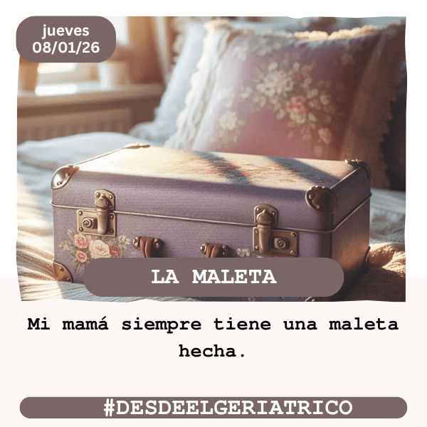 una maleta sobre una cama